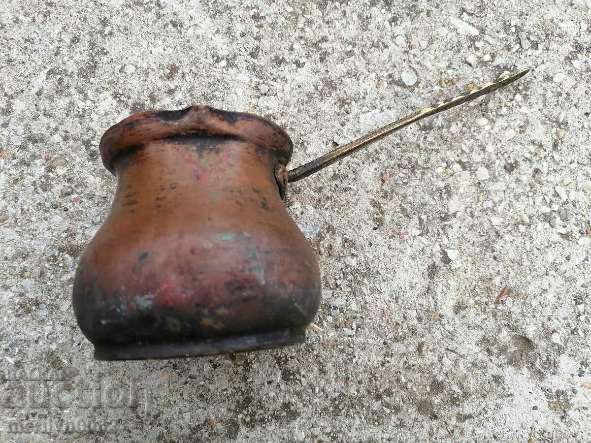 Old copper tin, coffee, baker, copper pot with price 47.00 BGN | € 24.03 Old copper tin, coffee, baker, copper pot with price 47.00 BGN | € 24.03