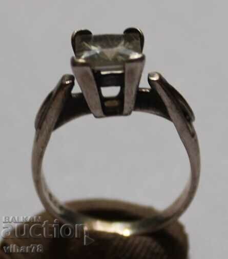 Auction  Silver ladies ring