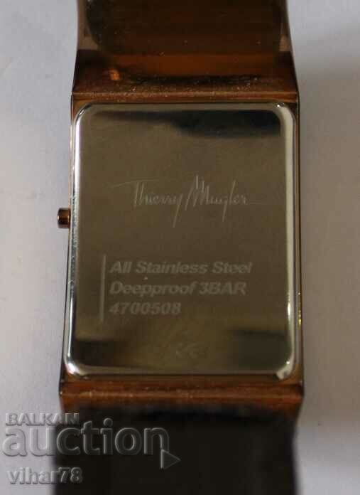 LADY QUARTZ CLOCK - 5 LADY QUARTZ CLOCK - 5