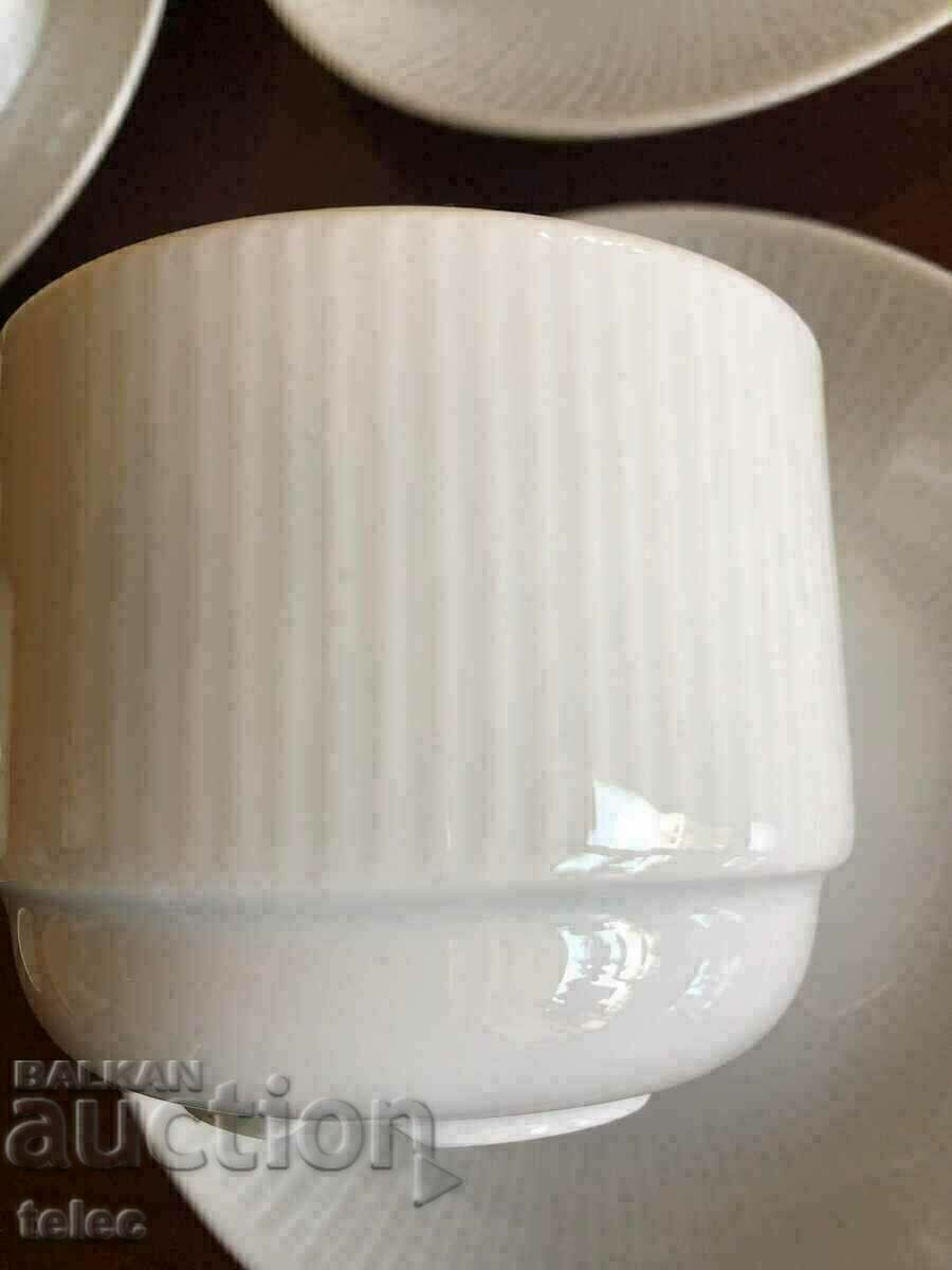 4 Rosenthal coffee mugs - 5 4 Rosenthal coffee mugs - 5