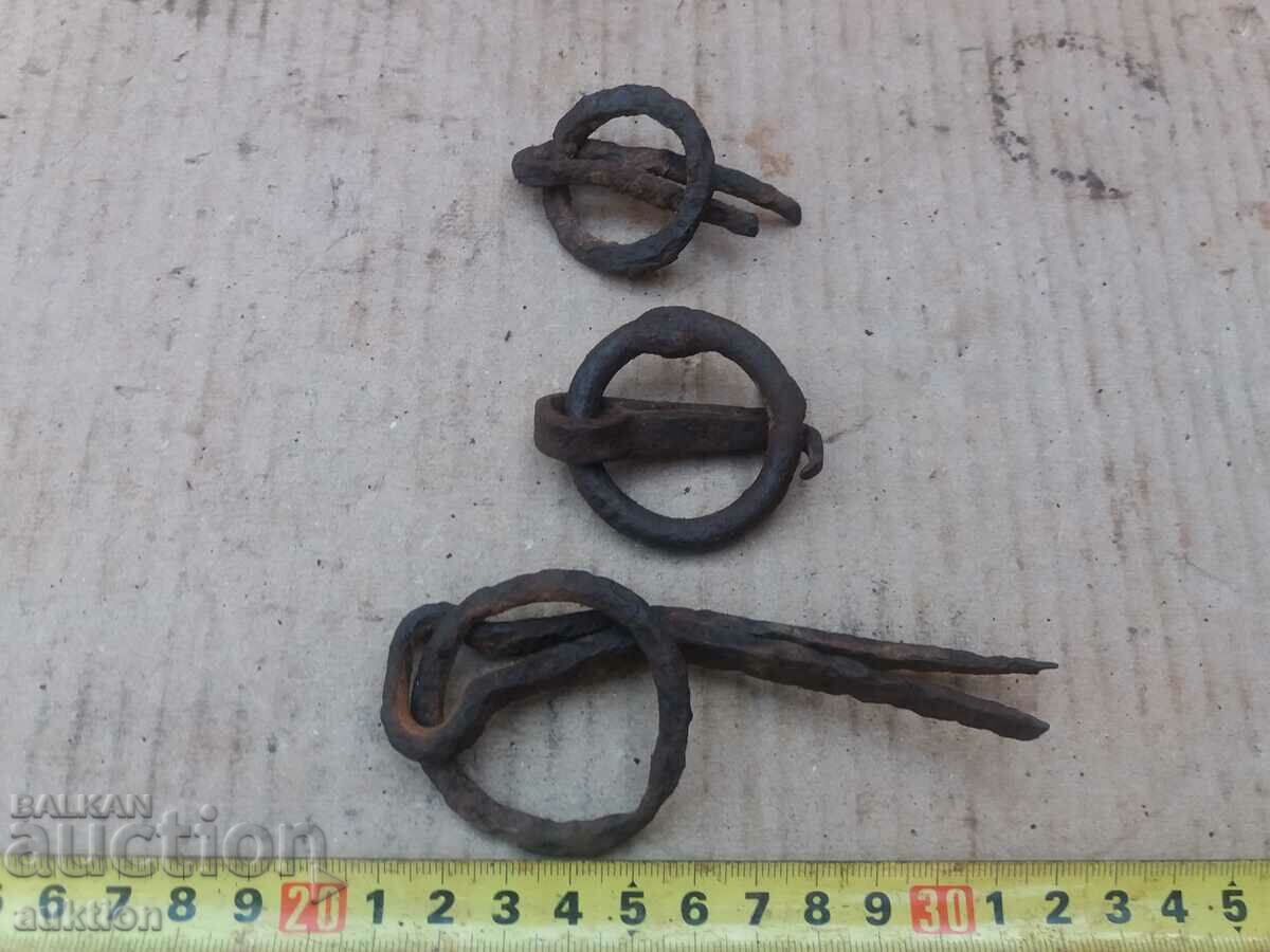 WROUGHT REVIVAL LOCKS FOR THREE RINGS ZHERAVNA - 7 WROUGHT REVIVAL LOCKS FOR THREE RINGS ZHERAVNA - 7