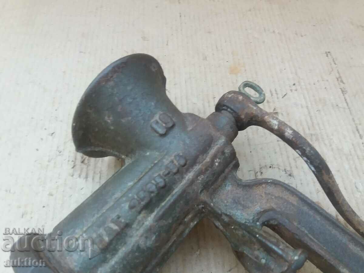 Delivery of MEAT GRINDER - COMPLETE SET Delivery of MEAT GRINDER - COMPLETE SET