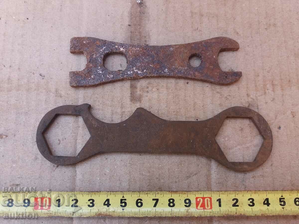 KEYS FOR BALKANCHE - SET OF TWO PIECES - 5 KEYS FOR BALKANCHE - SET OF TWO PIECES - 5