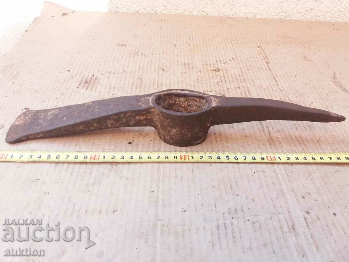 Auction  MILITARY STEEL PIT