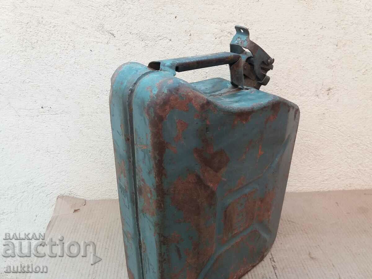 Delivery of OLD METAL TUBE FOR FUEL - 10 LITERS Delivery of OLD METAL TUBE FOR FUEL - 10 LITERS