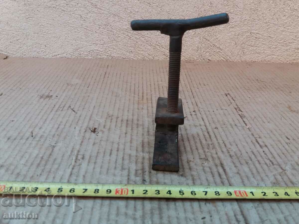 Auction OLD FLAG, MENGEME SMALL Auction OLD FLAG, MENGEME SMALL