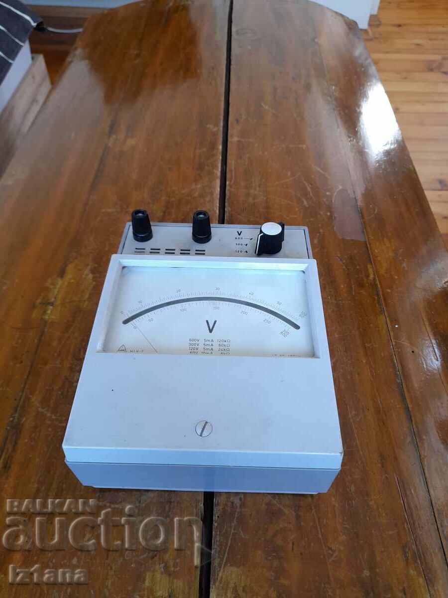Old Voltmeter HLV-2 Old Voltmeter HLV-2