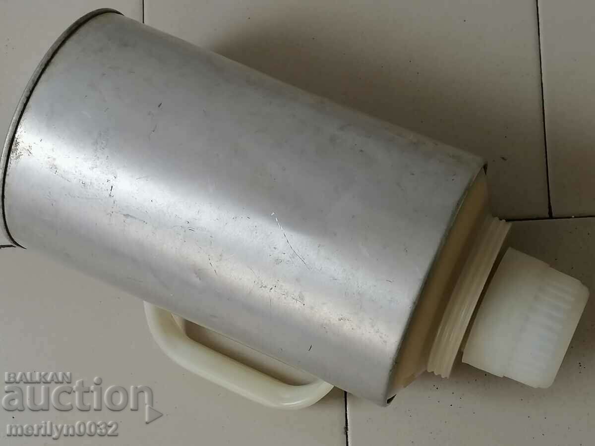 Auction Thermos bottle from BTR for drinking water jug, bottle from BNA Auction Thermos bottle from BTR for drinking water jug, bottle from BNA