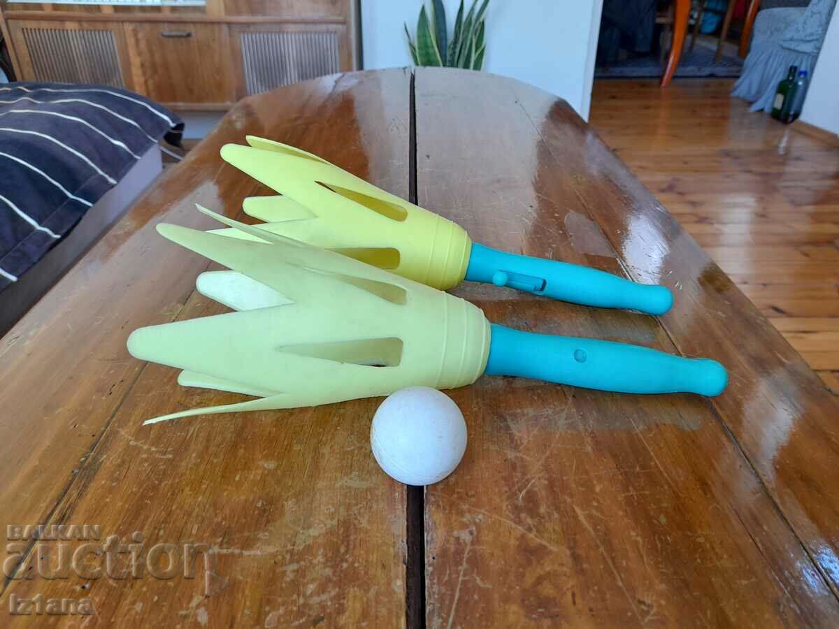 Old toy rockets with price 40.00 BGN | € 20.45 Old toy rockets with price 40.00 BGN | € 20.45