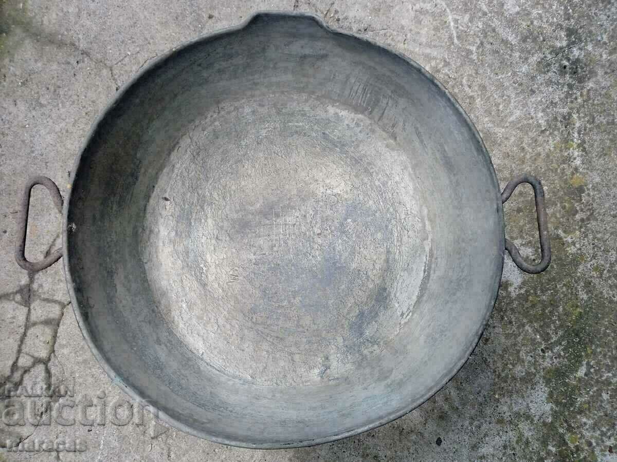 Copper trays for jam cooking with price 199.00 BGN | € 101.75 Copper trays for jam cooking with price 199.00 BGN | € 101.75