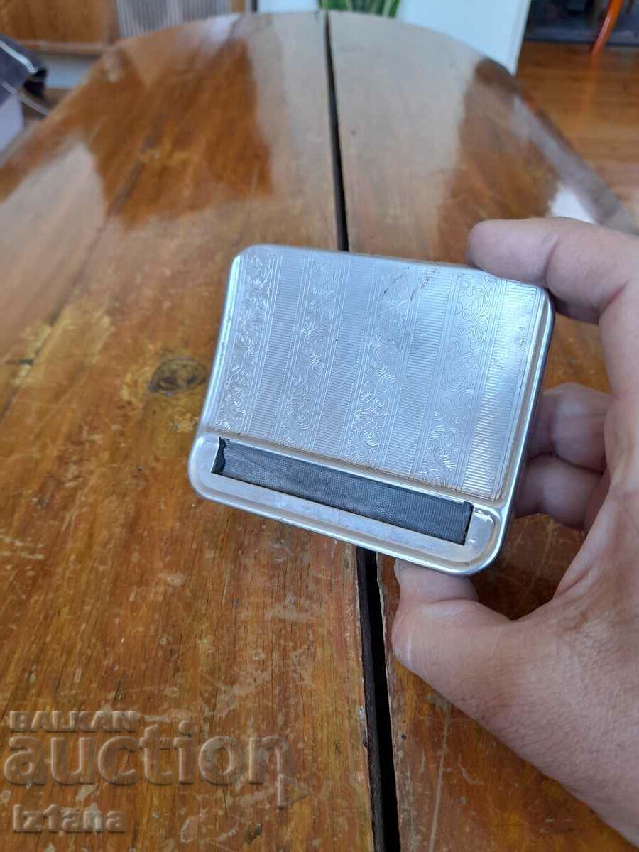 Old cigarette case, Dora cigarette machine with price 16.00 BGN | € 8.18