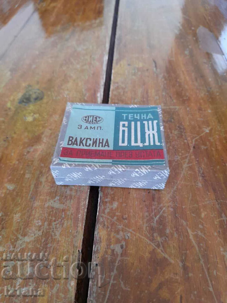 Old box, BCG vaccine pack Old box, BCG vaccine pack