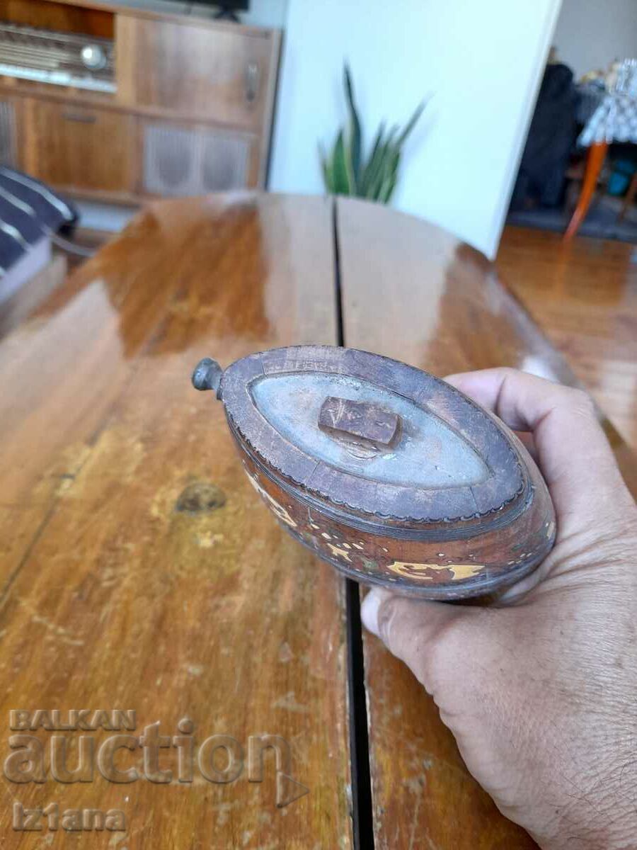 Delivery of Old wooden barrel, barrel souvenir Delivery of Old wooden barrel, barrel souvenir