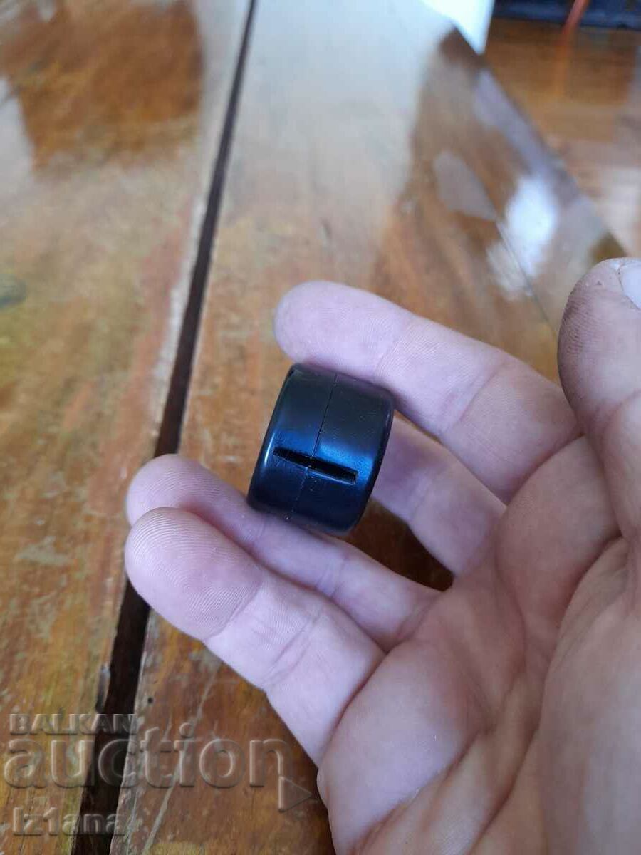 Delivery of Old saw, trimmer for cutting film tape Delivery of Old saw, trimmer for cutting film tape