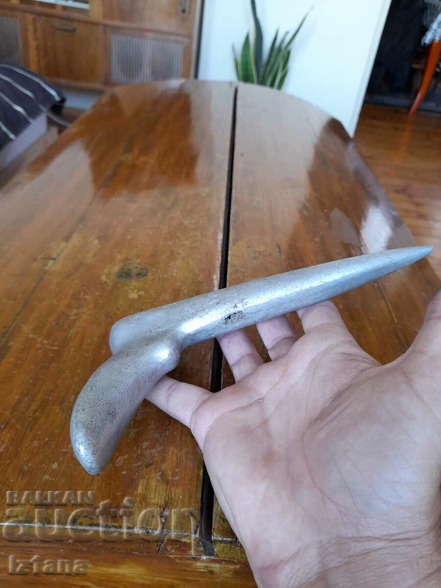 Delivery of Old garden tool Delivery of Old garden tool