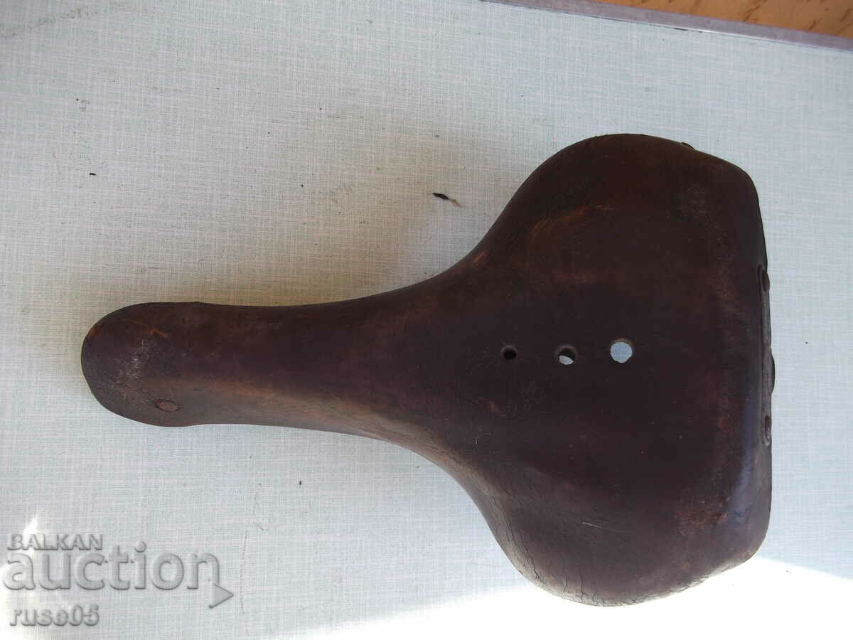 Seat "Lovech" leather with double springs old from the soc - 7 Seat "Lovech" leather with double springs old from the soc - 7