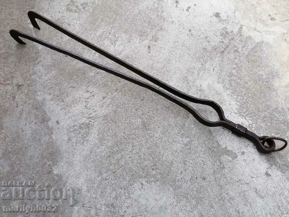 Old dilaf, mash, wrought iron for a furnace with price 32.00 BGN | € 16.36 Old dilaf, mash, wrought iron for a furnace with price 32.00 BGN | € 16.36