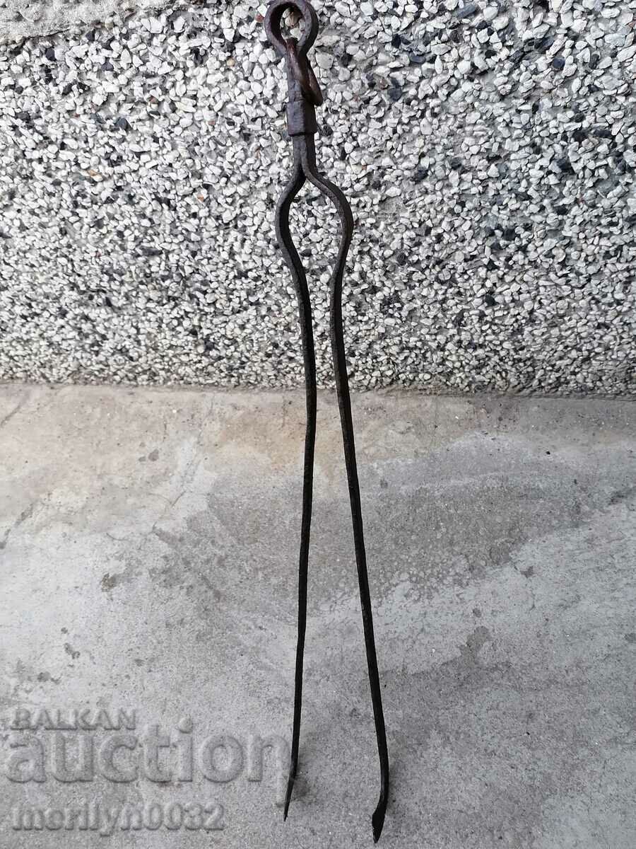 Auction Old dilaf, mash, wrought iron for a furnace Auction Old dilaf, mash, wrought iron for a furnace