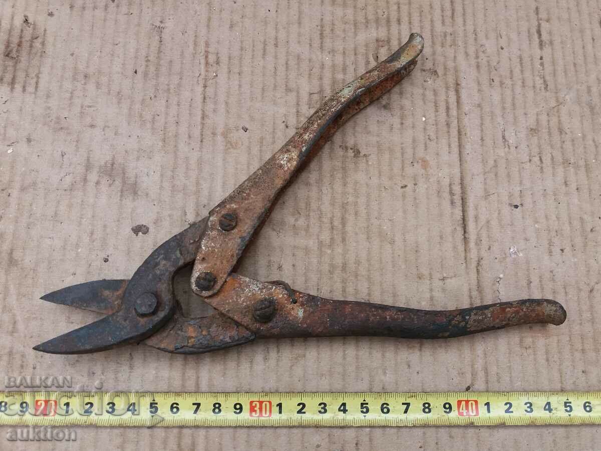 OLD HARNESS FOR LAMARINE CUTTING