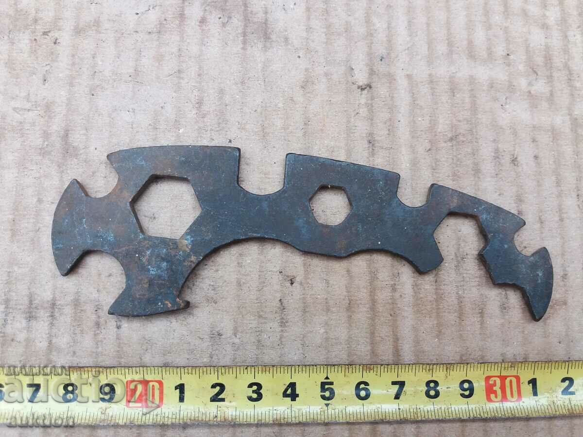 Auction STOMANIZED KEY FROM BALKANCHE - RETRO Auction STOMANIZED KEY FROM BALKANCHE - RETRO