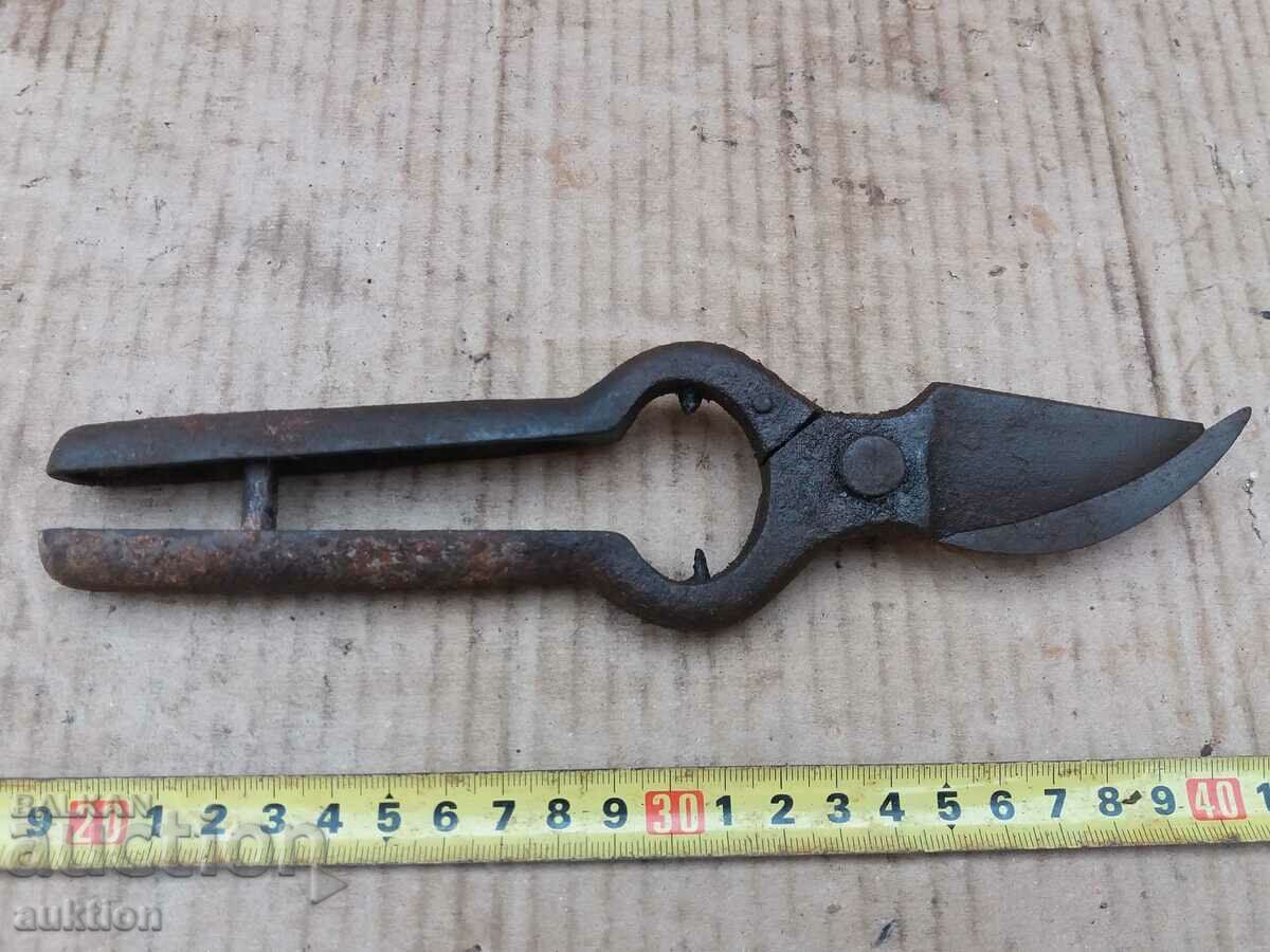 SOLID STEEL VINEYARD SCISSORS, ASMI - 7 SOLID STEEL VINEYARD SCISSORS, ASMI - 7