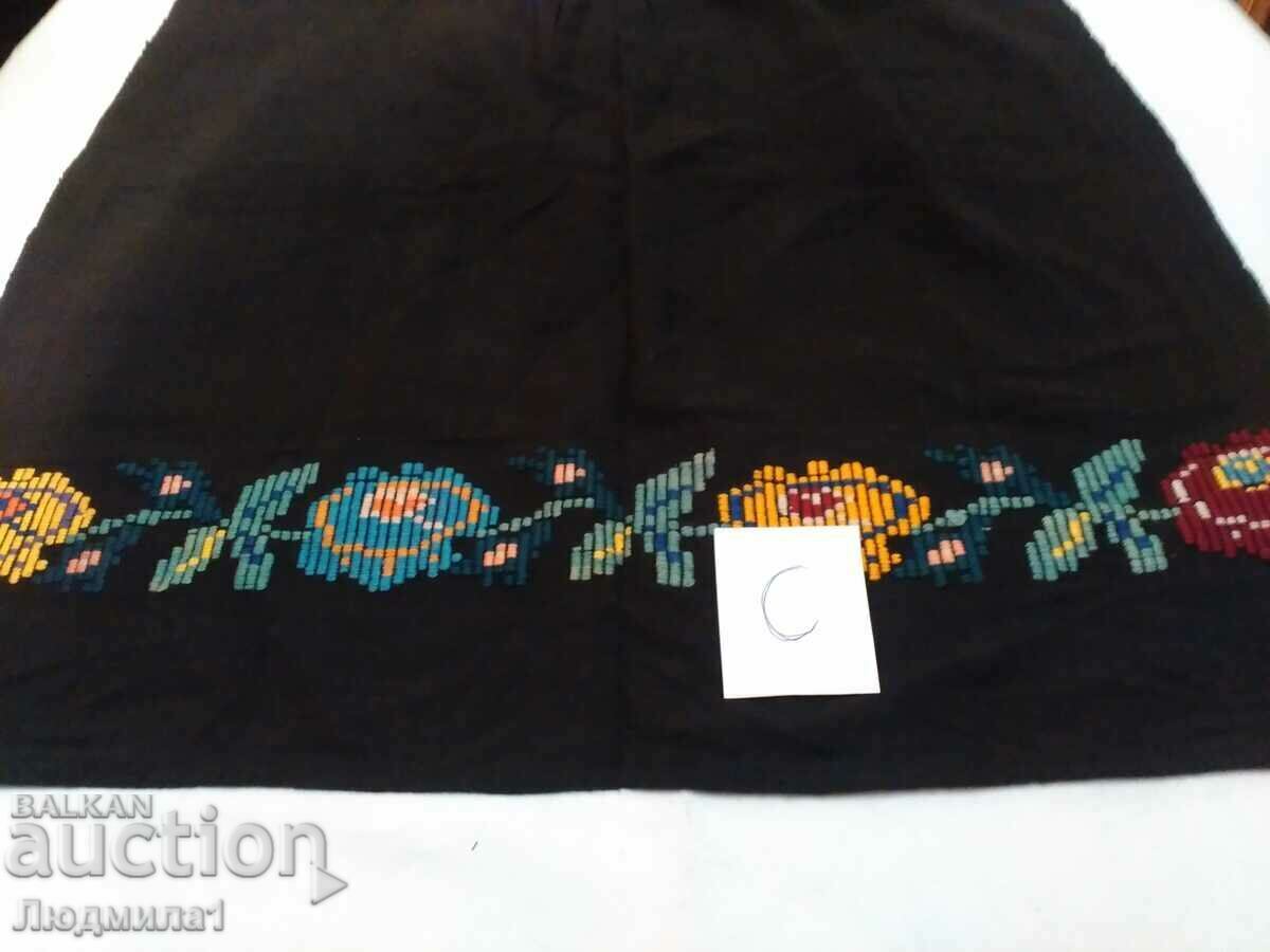 AUTHENTIC OLD APRON with price 15.00 BGN | € 7.67 AUTHENTIC OLD APRON with price 15.00 BGN | € 7.67