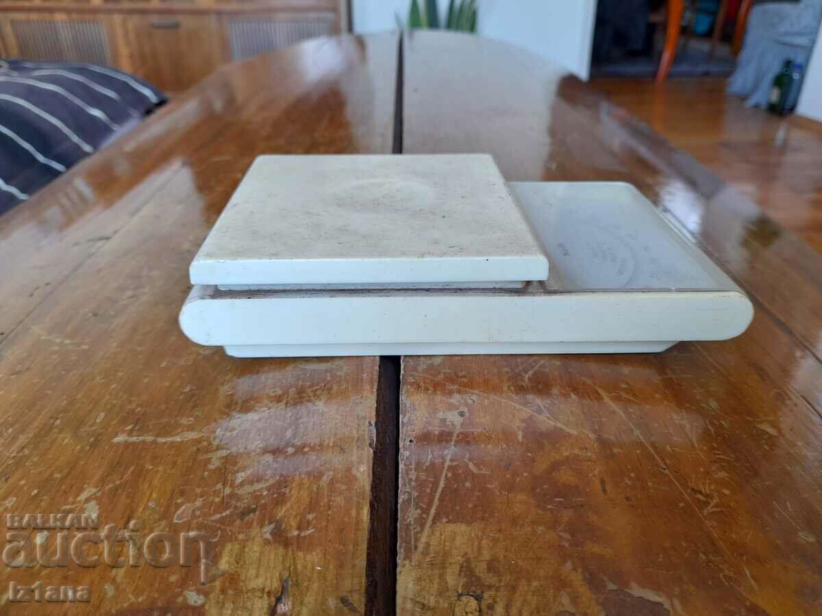 Auction Old scales, scales Kett Auction Old scales, scales Kett