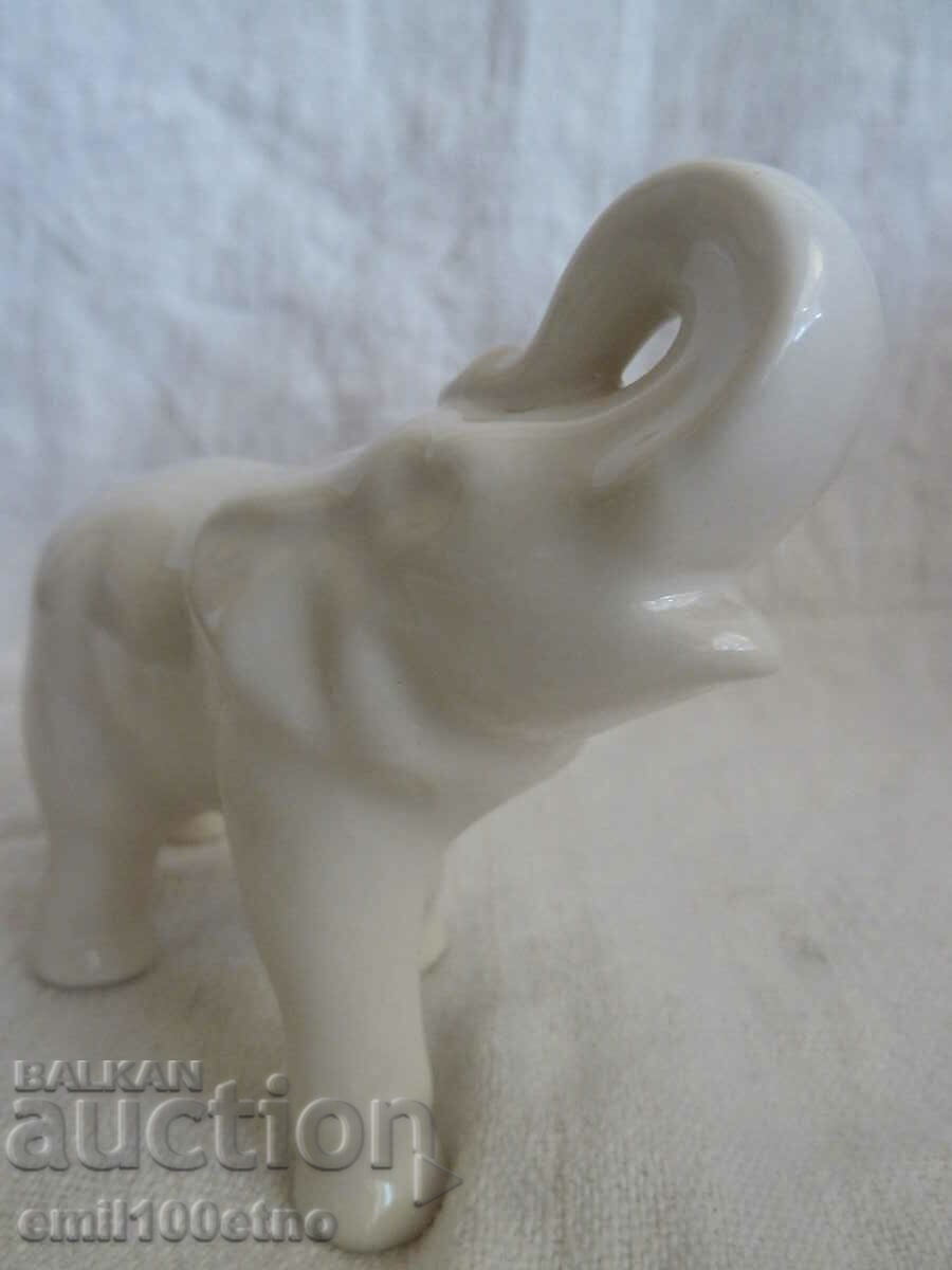 Figure Elephant - 7 Figure Elephant - 7