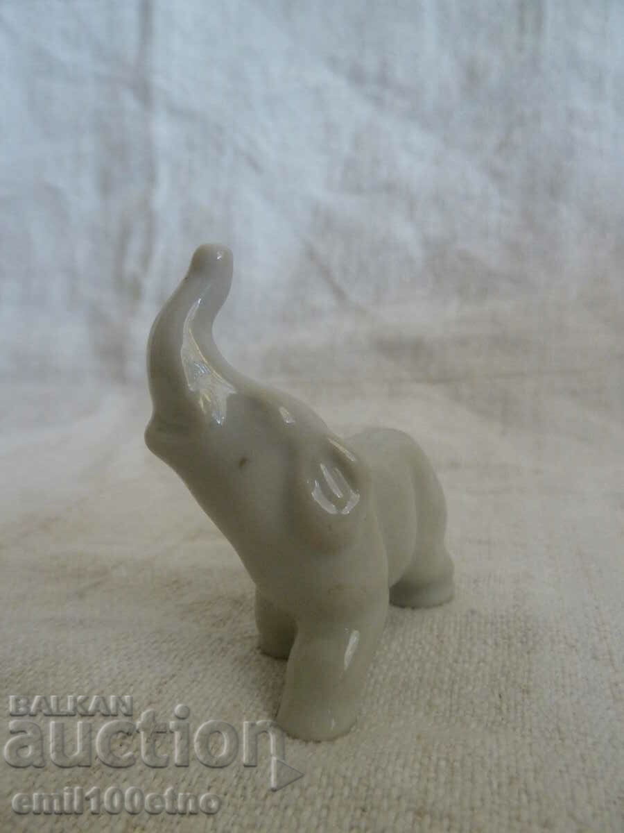 Small figure Elephant