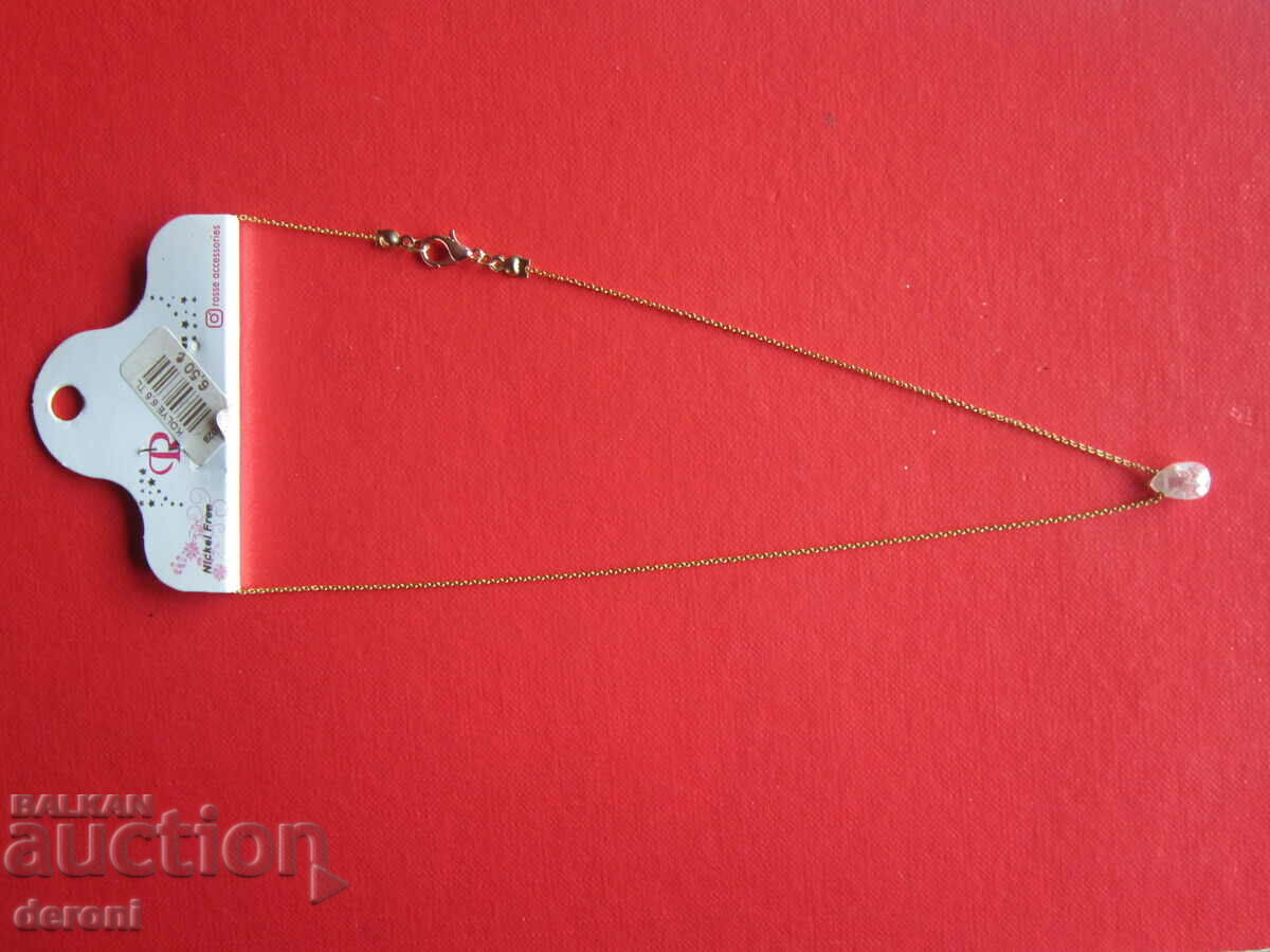 Доставка на Невероятно позлатено колие с камък 2