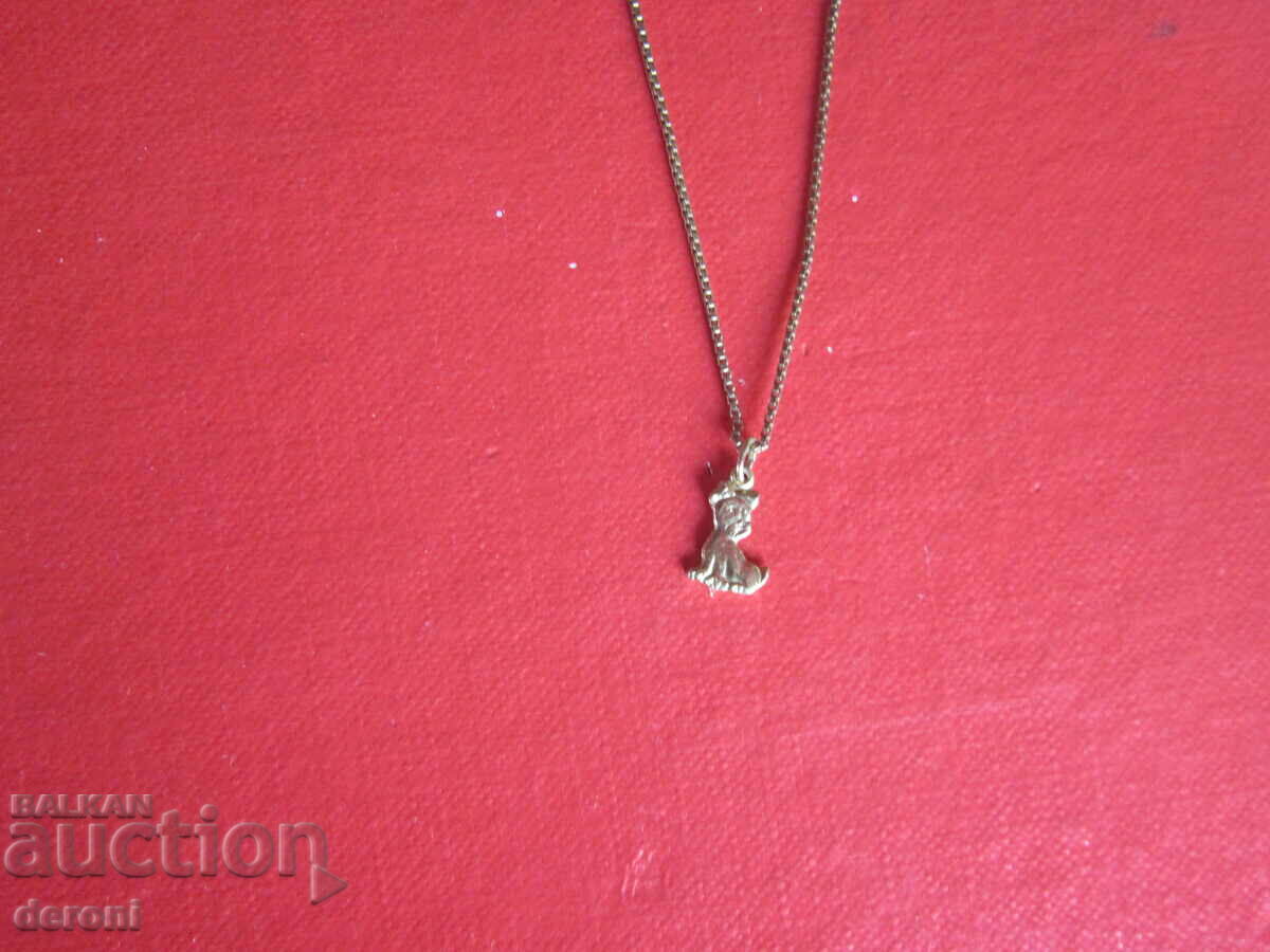 Colier incredibil de aurit și lanț placat cu argint cu preț 10.00 BGN | € 5.11 Colier incredibil de aurit și lanț placat cu argint cu preț 10.00 BGN | € 5.11