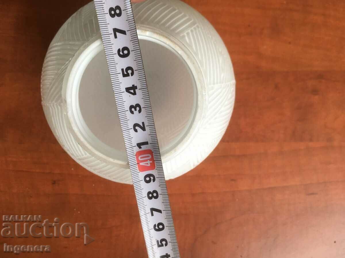 Delivery of BATHROOM BODY GLASS ON SCREW RELIEF Delivery of BATHROOM BODY GLASS ON SCREW RELIEF