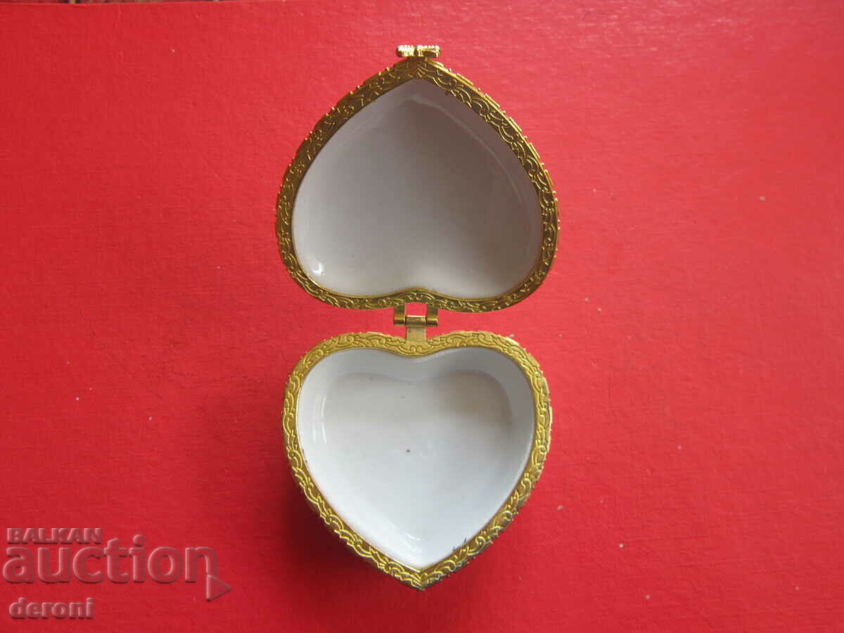 Cutie grozavă de bijuterii din porțelan - 5