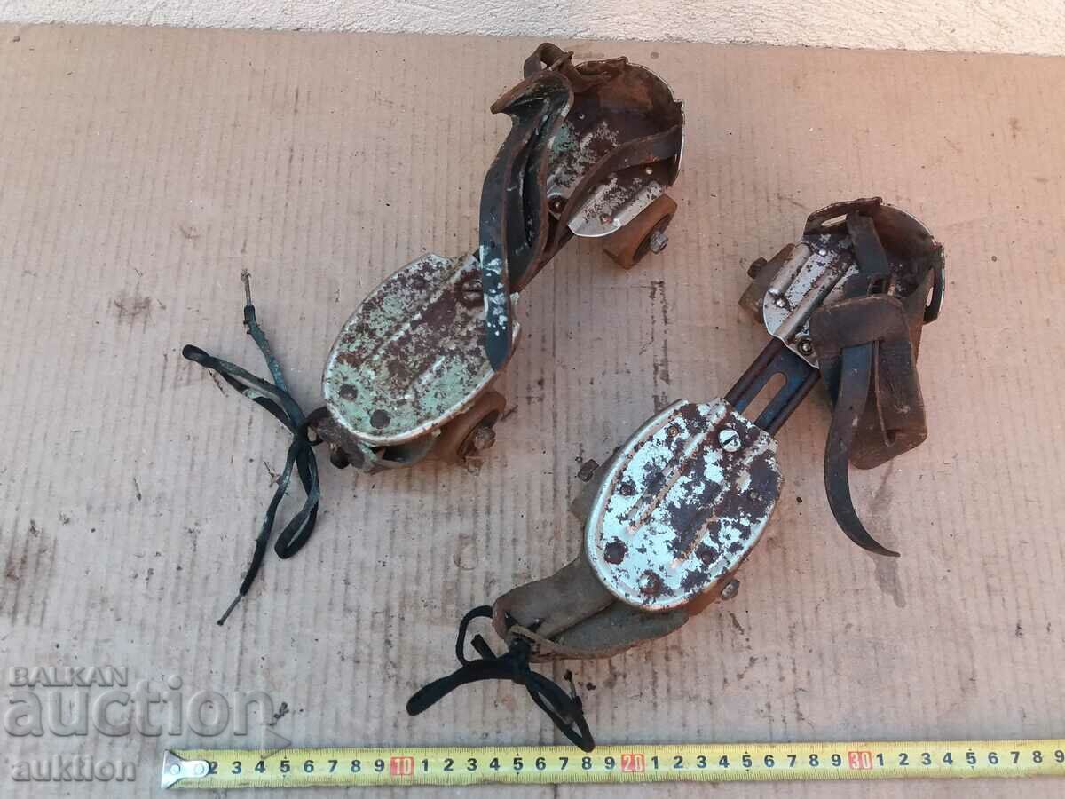 Auction OLD EXCELLENT SKATES - ROLLERS Auction OLD EXCELLENT SKATES - ROLLERS
