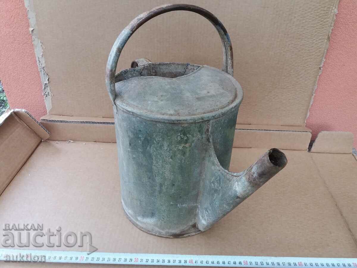 Delivery of OLD SOLID METAL WATERING MACHINE Delivery of OLD SOLID METAL WATERING MACHINE