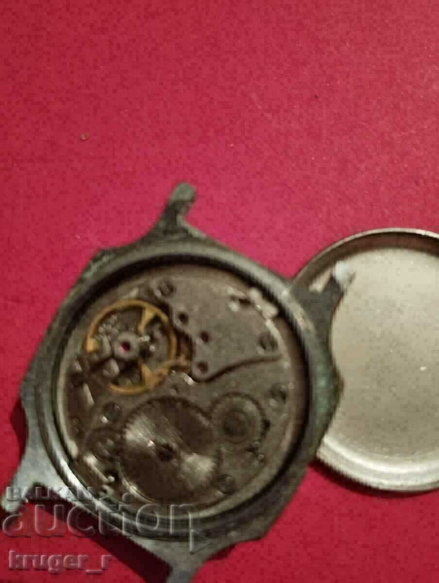 VICTORY clock - 5 VICTORY clock - 5