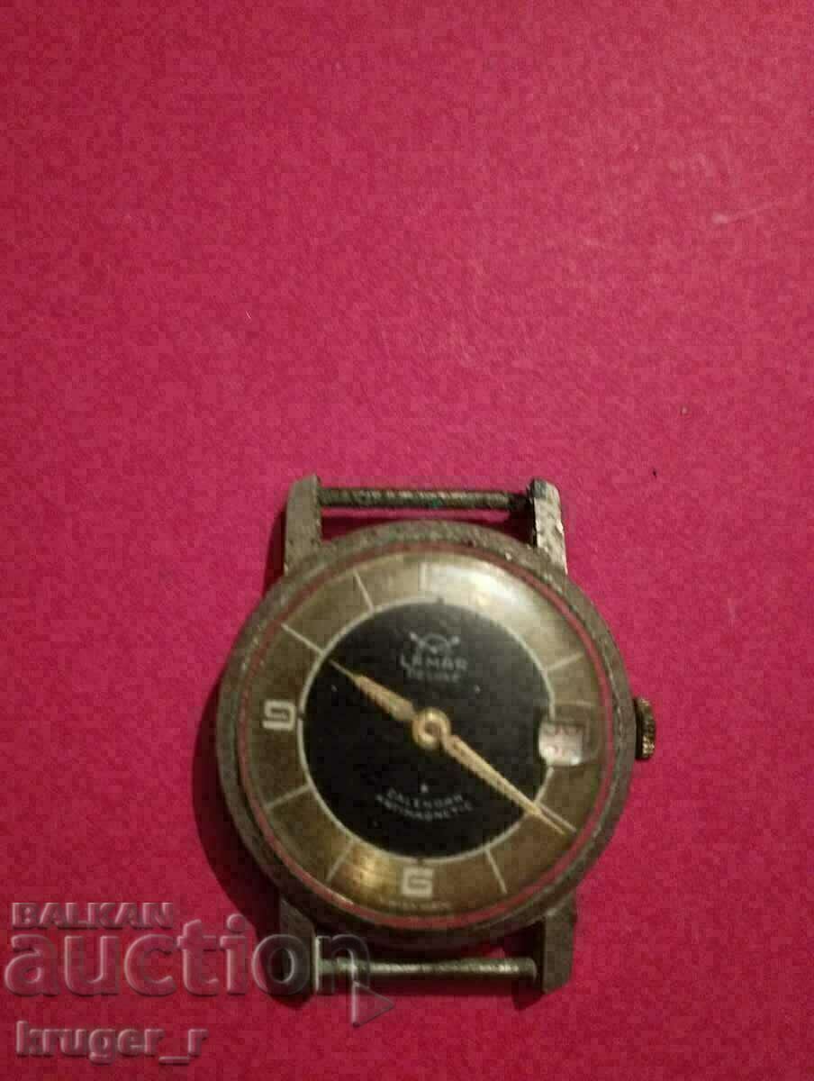 Часовник LAMAR DE LUXE Часовник LAMAR DE LUXE