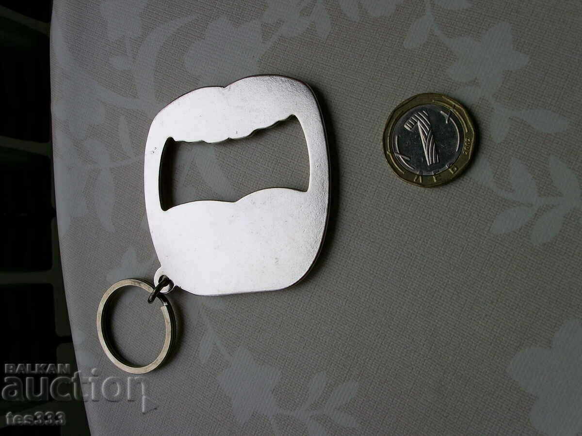 Livrarea Breloc Euro 2012 Coca Cola Livrarea Breloc Euro 2012 Coca Cola