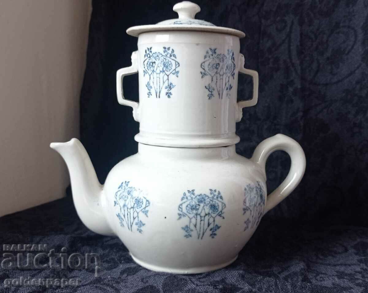 Very old kettle - porcelain / ceramics