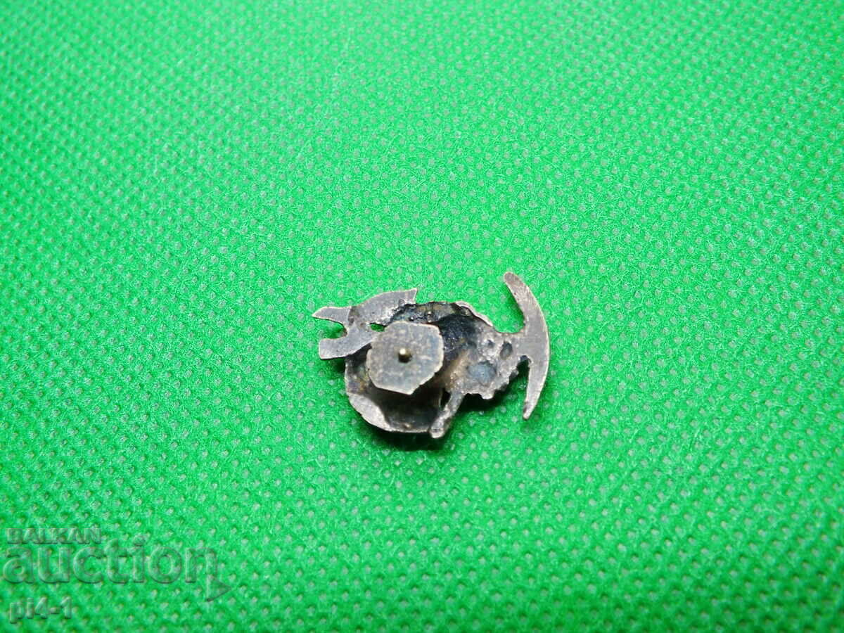 Climber badge - silver with price 30.00 BGN | € 15.34 Climber badge - silver with price 30.00 BGN | € 15.34