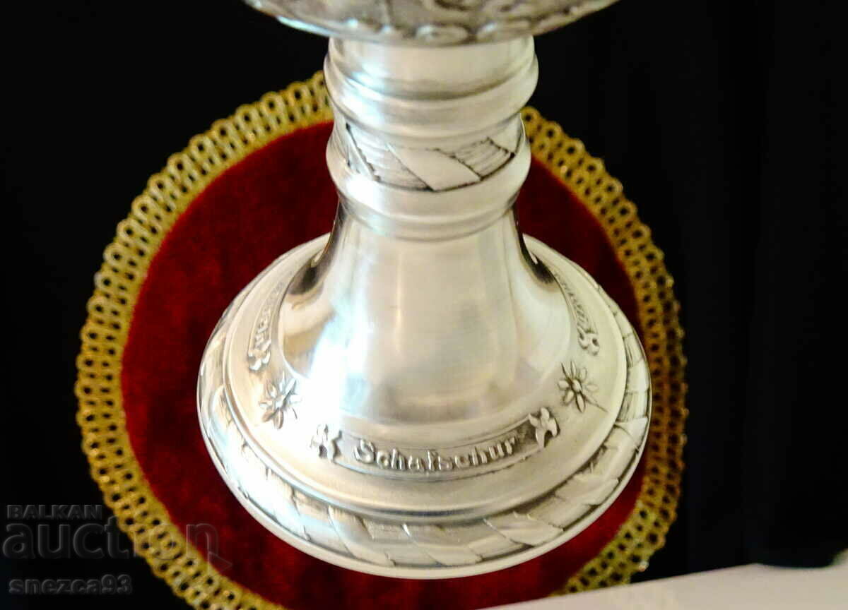 Аукцион Калаен бокал за вино,битови селски картини. Аукцион Калаен бокал за вино,битови селски картини.