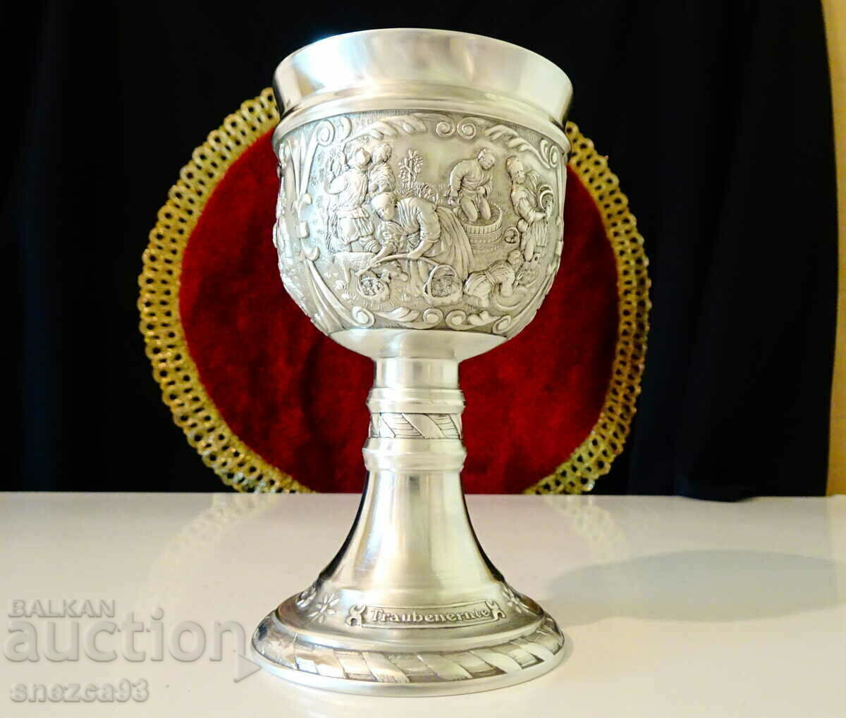 Доставка на Калаен бокал за вино,битови селски картини. Доставка на Калаен бокал за вино,битови селски картини.