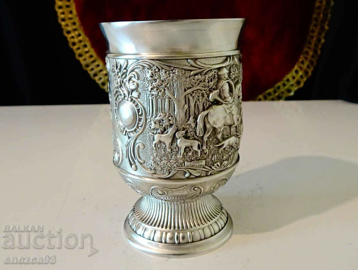 Pewter Wine Bowl, Rider, Dogs, Deer with price 65.00 BGN | € 33.23 Pewter Wine Bowl, Rider, Dogs, Deer with price 65.00 BGN | € 33.23