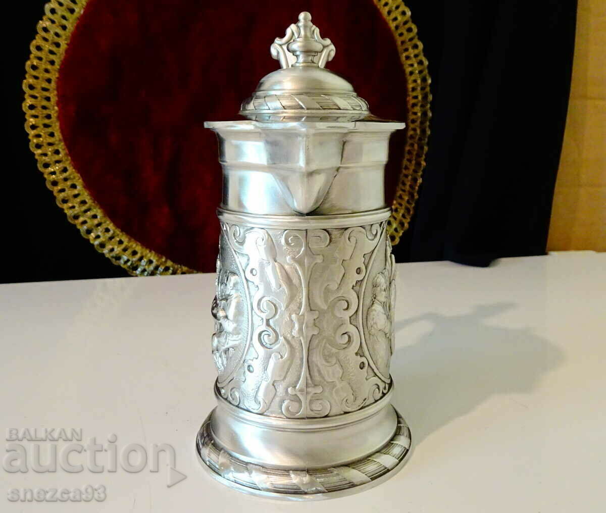 Аукцион Ловна халба,кана от калай с картини. Аукцион Ловна халба,кана от калай с картини.