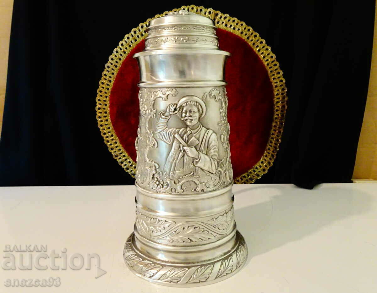 Δημοπρασία Τσιγκένια κούπα προς τιμή του κυνηγιού 1 κιλό.