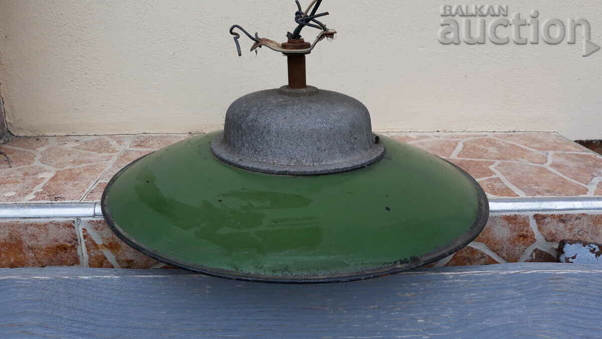 Auction large enameled reflector industrial lamp 60s Auction large enameled reflector industrial lamp 60s