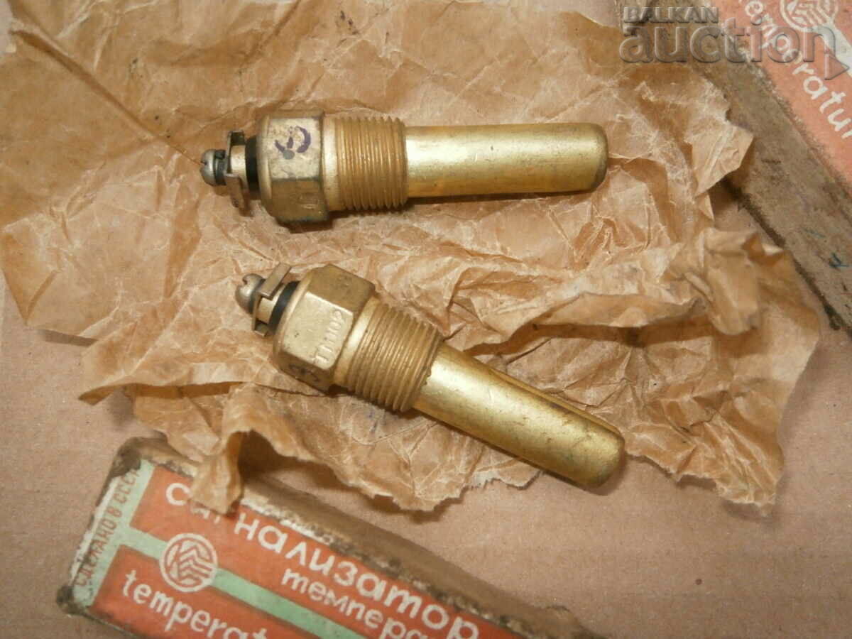Auction temperature sensor lot two pieces retro car Auction temperature sensor lot two pieces retro car