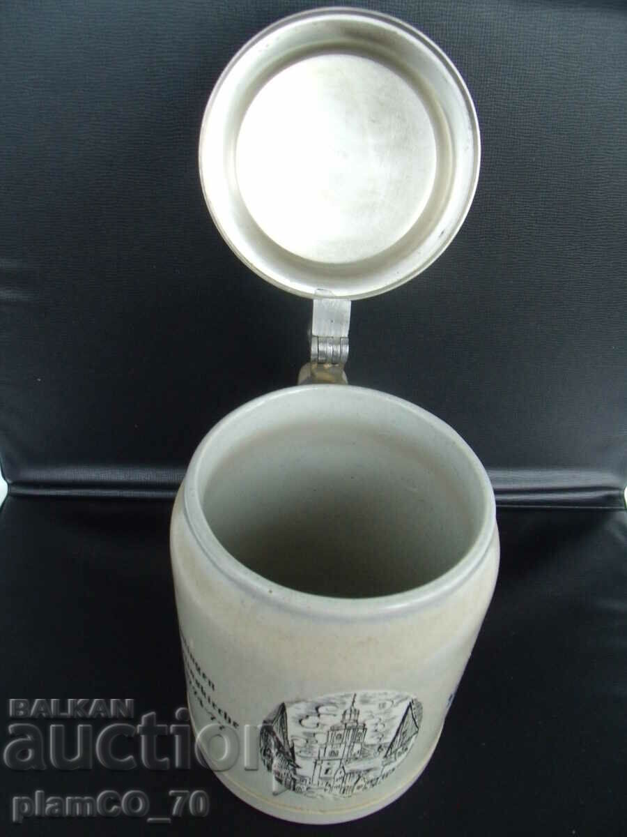 Δημοπρασία № * 6315 παλιά πορσελάνινη κούπα - με μεταλλικό καπάκι Δημοπρασία № * 6315 παλιά πορσελάνινη κούπα - με μεταλλικό καπάκι