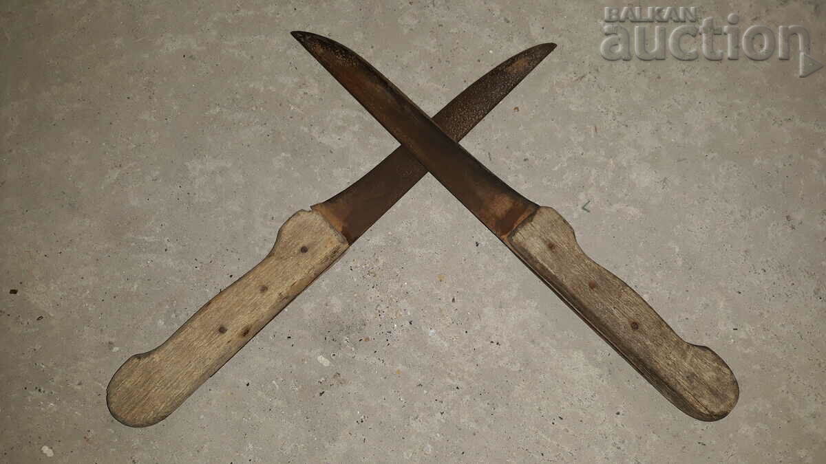 lot două cuțite primitive de cuțit