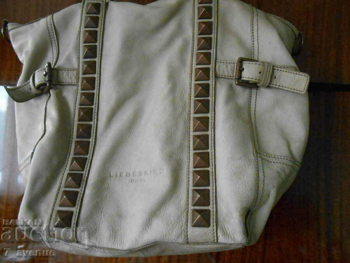 Women's bag, LIEBESKIND, genuine leather, VINTAGE with price 49.00 BGN | € 25.05 Women's bag, LIEBESKIND, genuine leather, VINTAGE with price 49.00 BGN | € 25.05